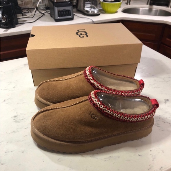 Size 4-6 Euro Sz 36-38 Brand New UGG Kids Tazz Chestnut Slippers 100% authentic - Picture 5 of 12
